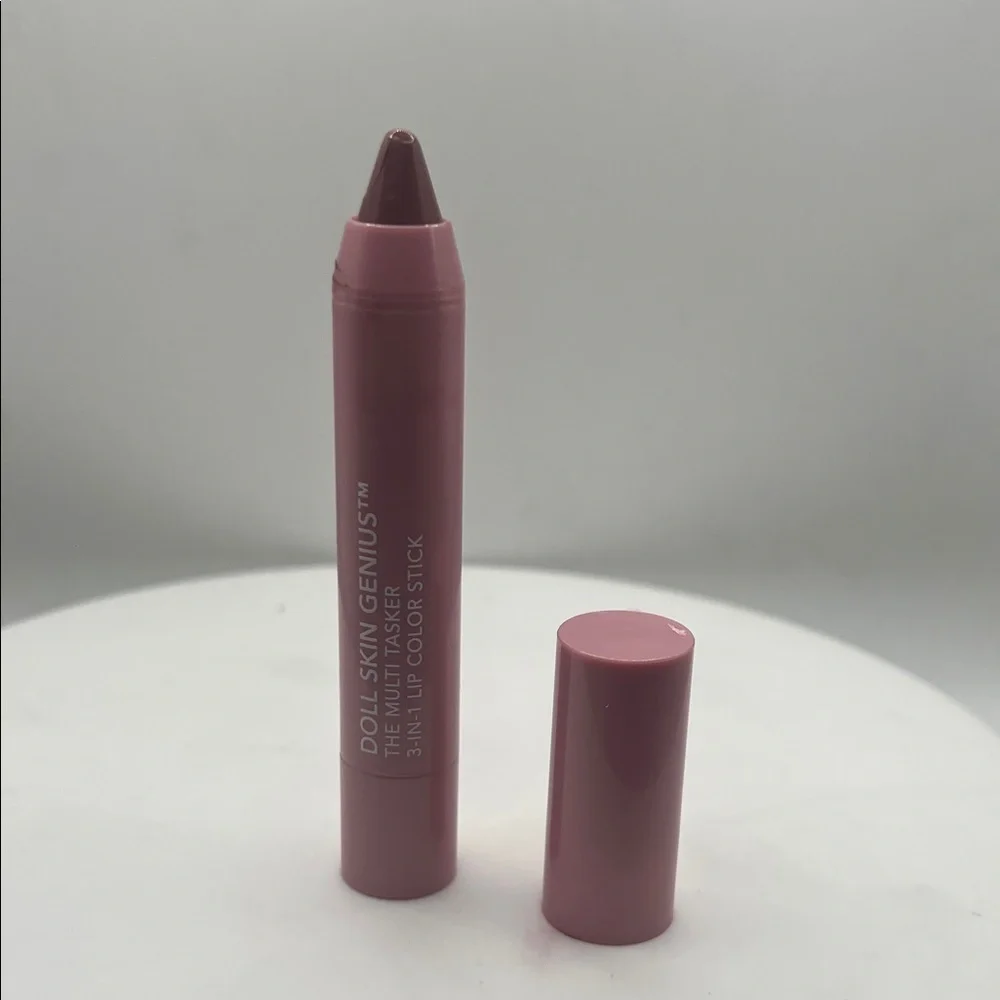 DOLL 10 Lip Crayon - Love Yourself